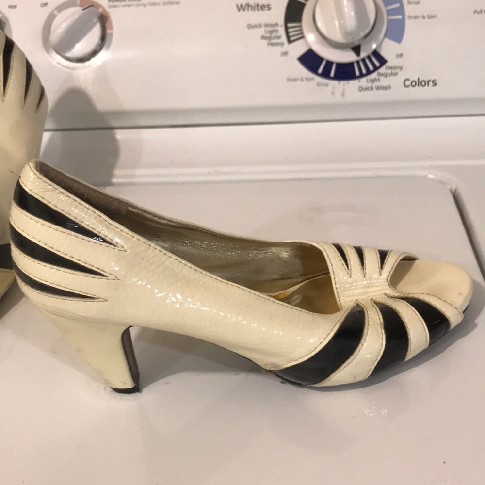 Shoes - Picture 5 of 5